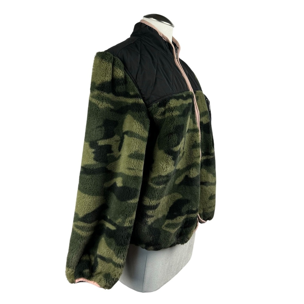Rails Women's Wesley Jacket Medium Green Camo Black Quilted Fleece Zip-Up Lined - Picture 3 of 10